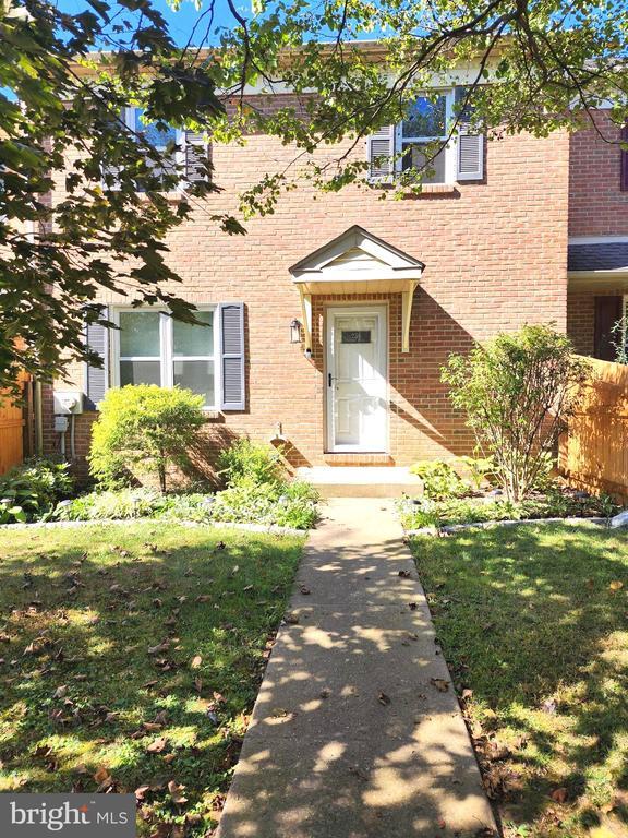 Building Photo - 236 Goshen Rd