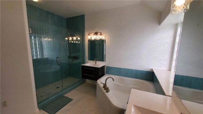 Building Photo - 9421 Lisi Anne Dr
