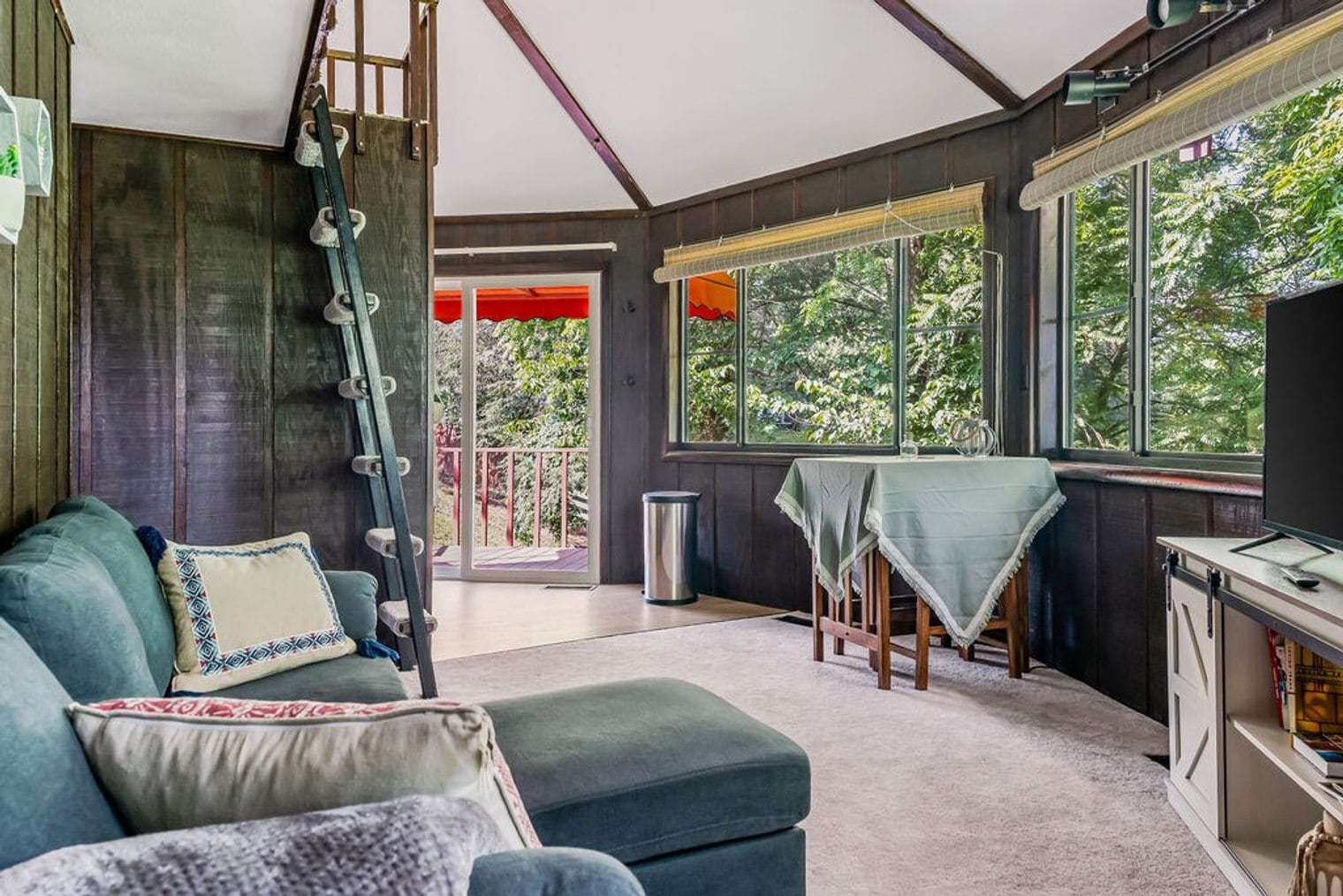 Building Photo - 325 Poplar Hill Ln