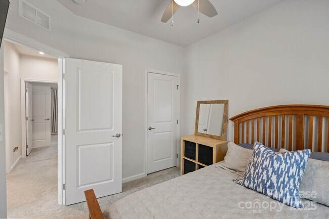 Building Photo - 4113 Edenborn Ln