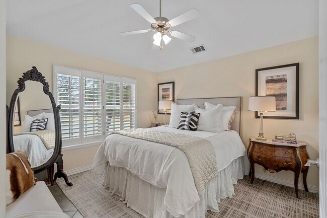 Building Photo - 3100 Camellia Rose Dr