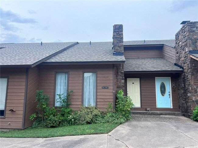 Primary Photo - 13982 Turnberry Ln