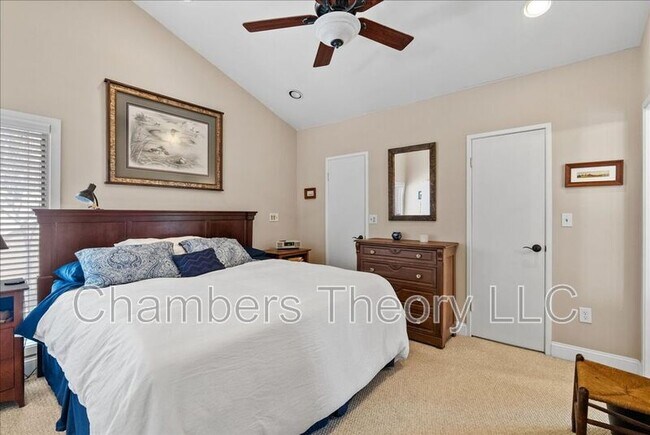 Building Photo - 8709 Hidden Hill Ln