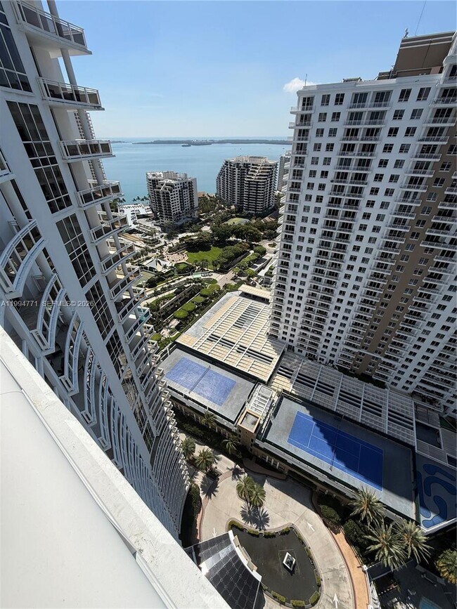 Building Photo - 901 Brickell Key Blvd