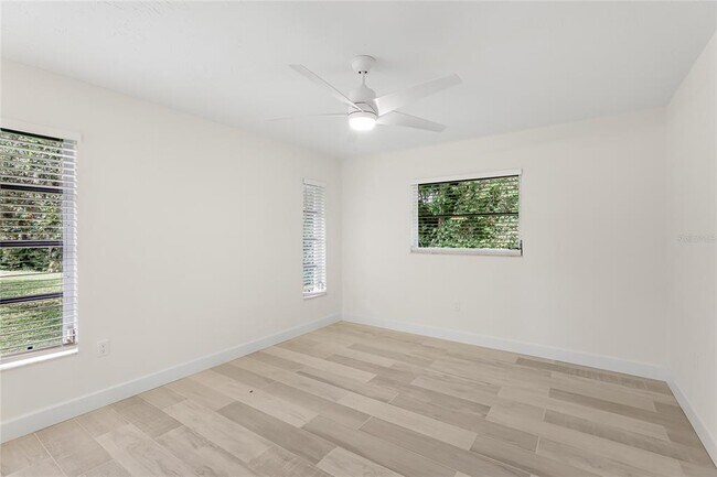 Building Photo - 2202 Cork Oak St W
