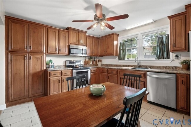 Building Photo - 16100 Gary Ave