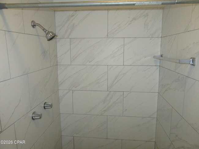 Building Photo - 1511 Molitor Ave