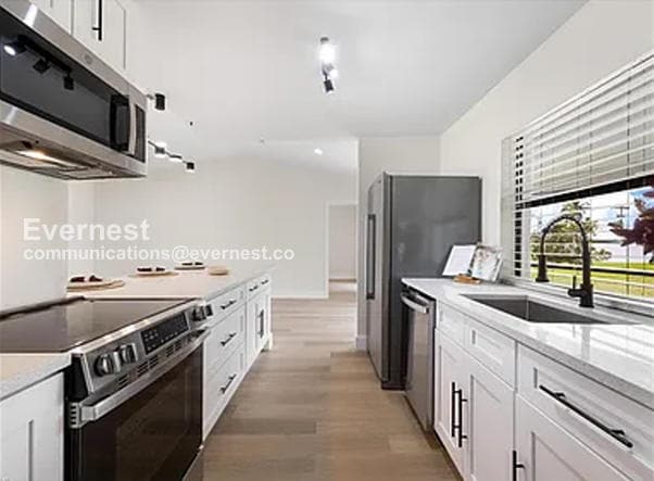 Building Photo - 1304 SE 11th St