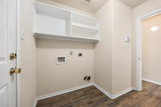 Building Photo - 18739 Appletree Ridge Rd