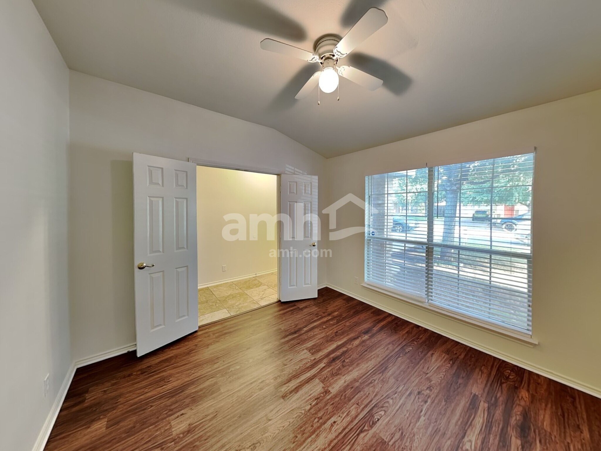Building Photo - 6918 Shelbyville Ct
