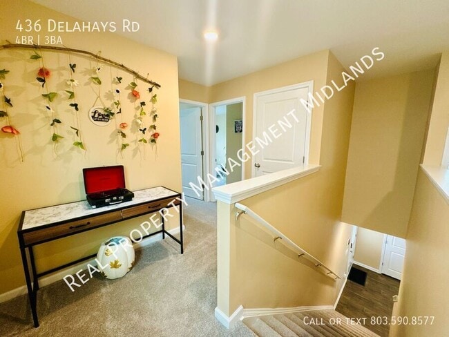 Building Photo - 436 Delahays Rd