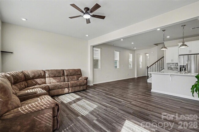 Building Photo - 8109 Overmeadow Ln