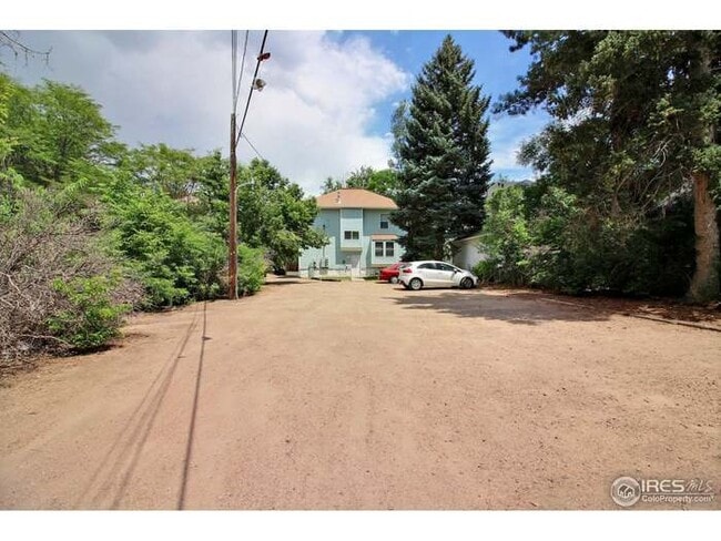 Building Photo - 1619-1611 11th Ave