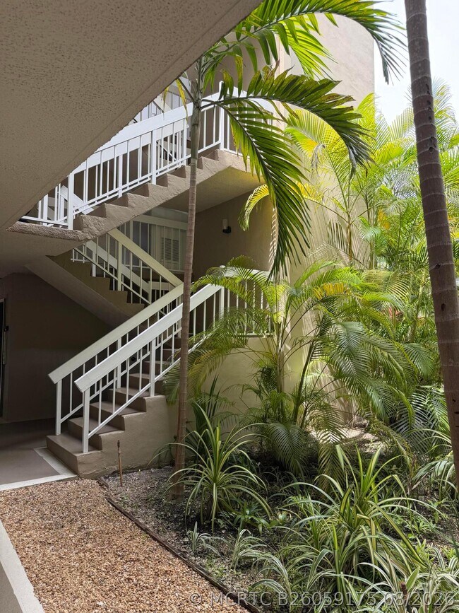 Building Photo - 7850 Camino Real