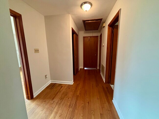 Building Photo - 1012 Georgia Ave