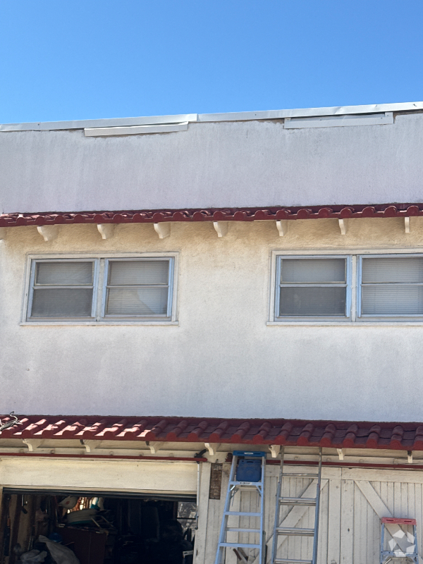 Building Photo - 1612 S Buchanan St