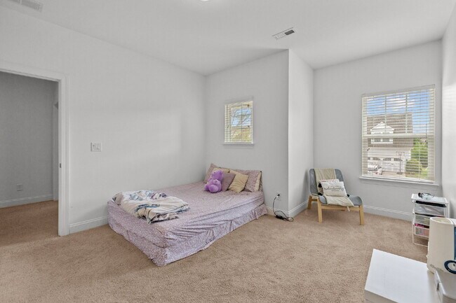 Building Photo - 308 Jude Ln