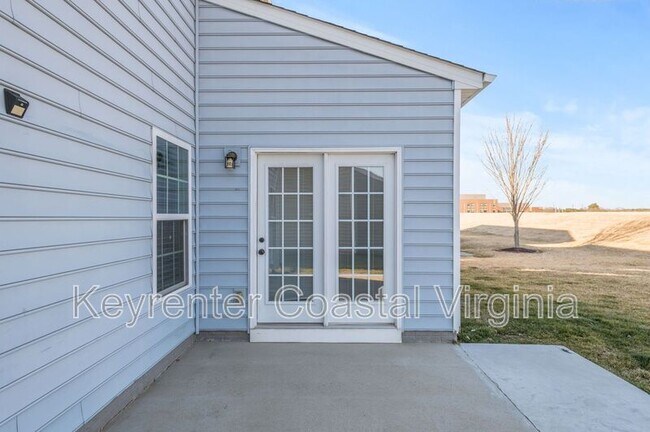 Building Photo - 331 Spring Hill Pl