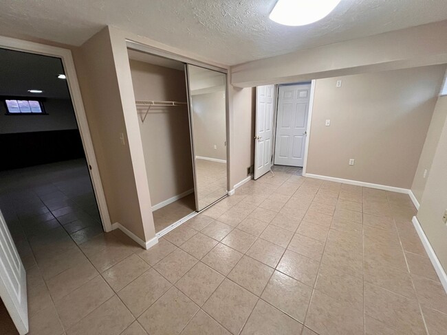 Building Photo - Coraopolis - 2 Bed 2 Bath - Home for Rent!