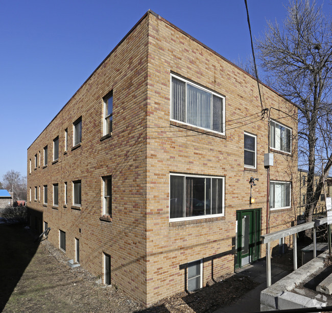 Primary Photo - 634 Snelling Ave S
