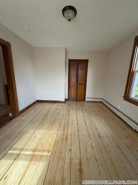 Building Photo - 5 Oakland St