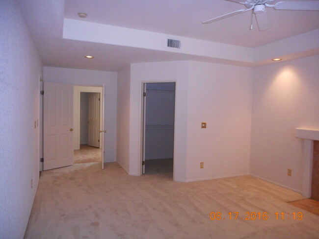 Building Photo - Beautiful 3BD/ 2 BA House For Rent