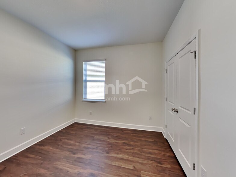 Building Photo - 3101 Artemisia Ln