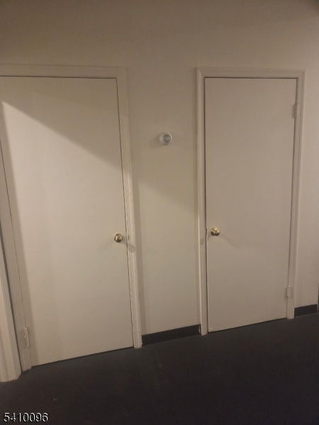 Building Photo - 817 Ringwood Ave