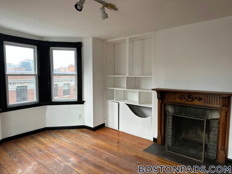 Building Photo - 149 North St