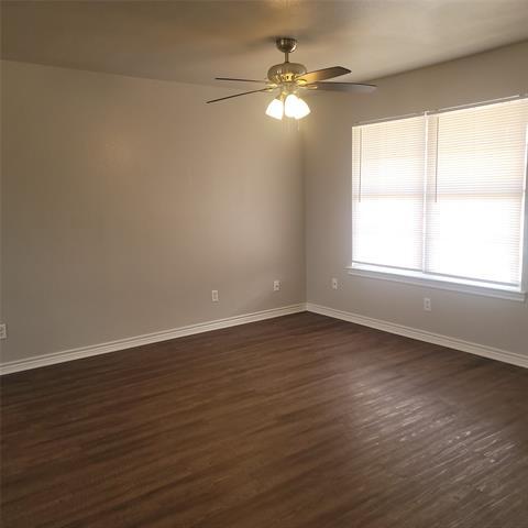 Building Photo - 438 Green Acres Dr