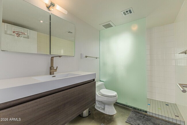 Building Photo - 7601 E 2nd St