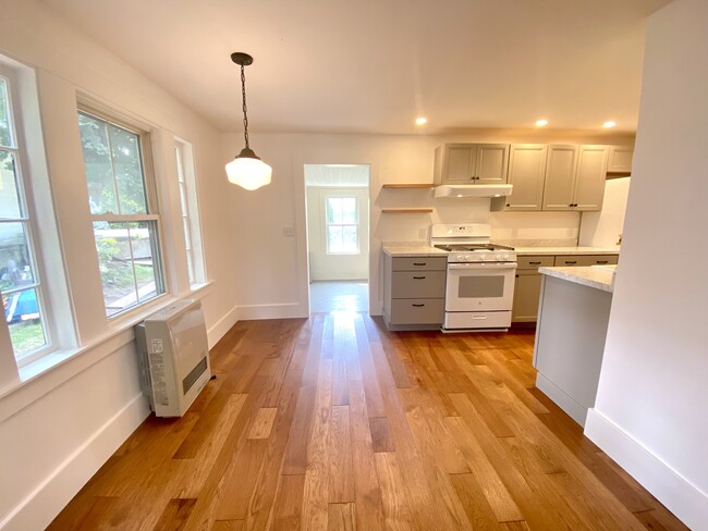 Dining Area - 12 Exeter Rd