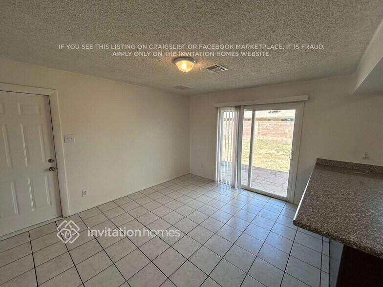 Building Photo - 3007 N 79th Dr