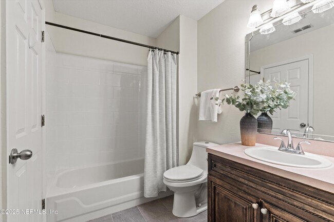 Building Photo - 1655 The Greens Way