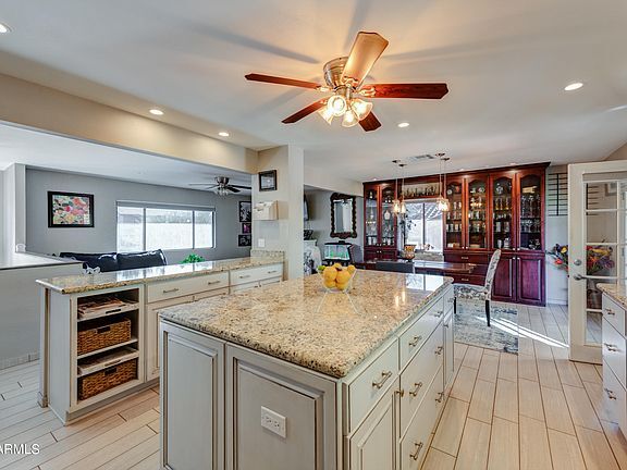 Building Photo - 15714 Chicory Dr