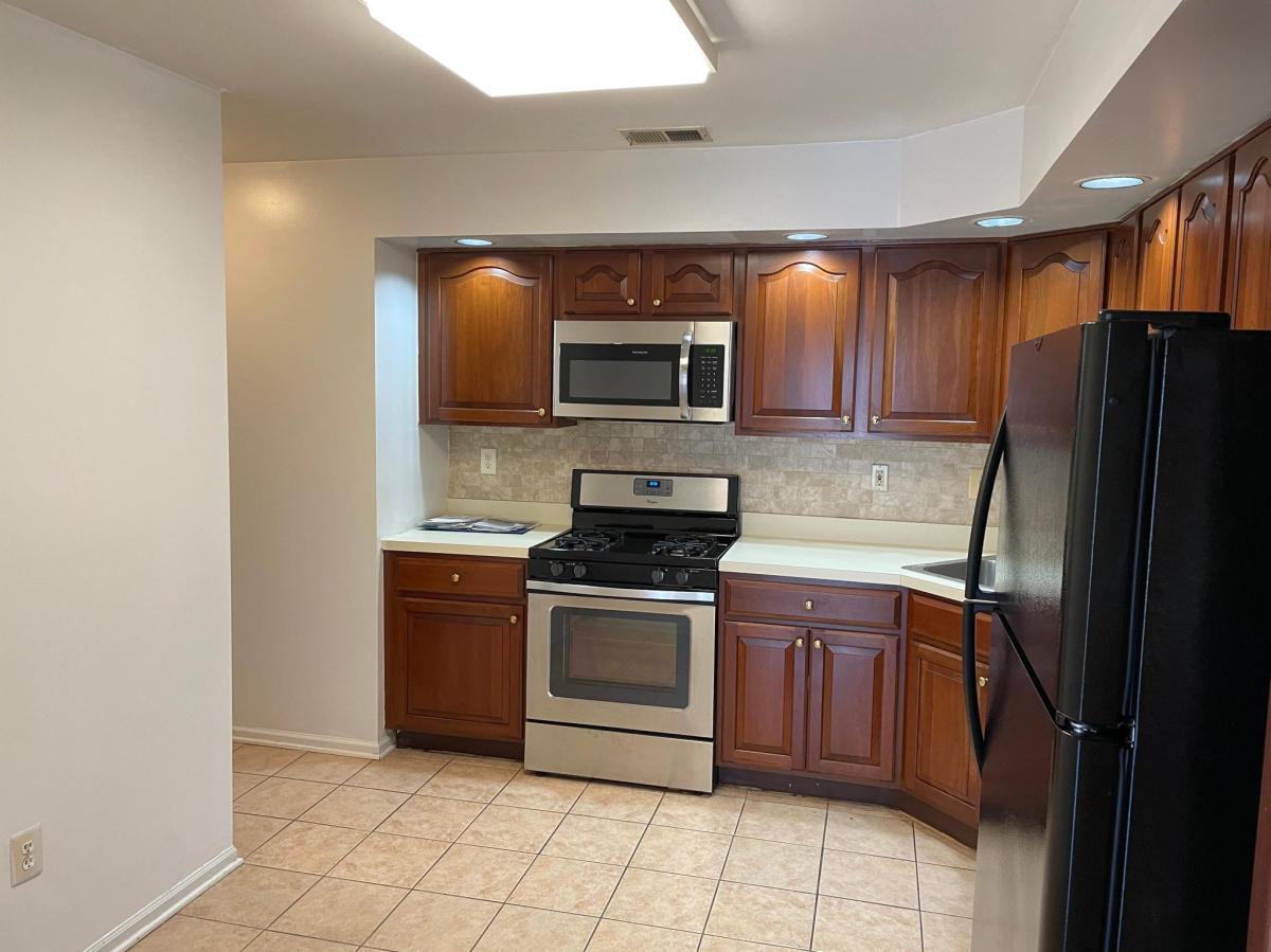Kitchen 1 - 63 Marrow St