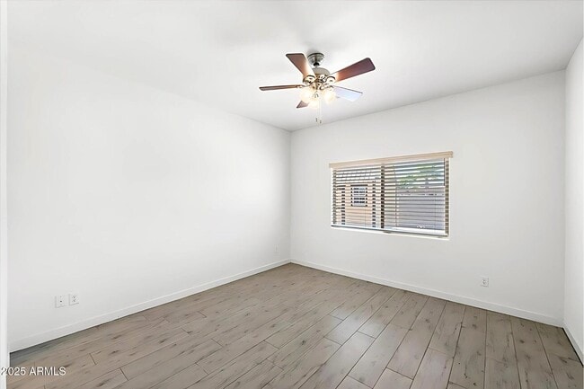Building Photo - 10997 Cambria Cir