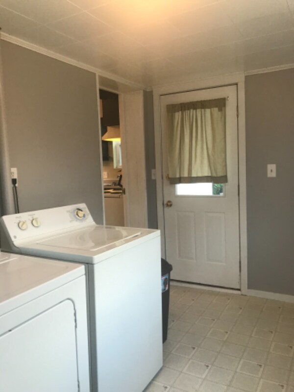 Building Photo - 3820 Chestnut St