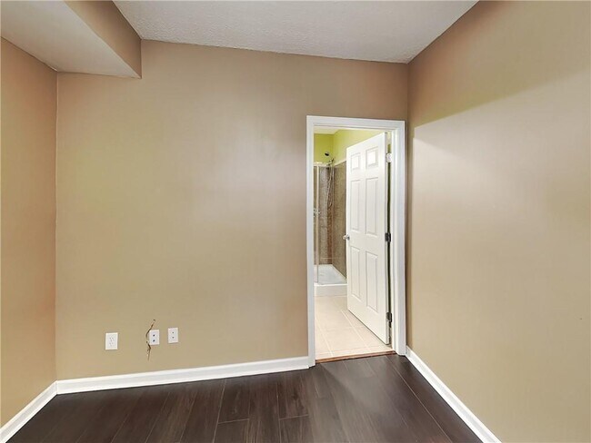 Building Photo - 2639 Hooch Ct