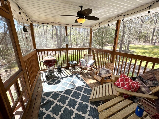 Building Photo - Fully Furnished & All Inclusive Beauty on Lake Gaston
