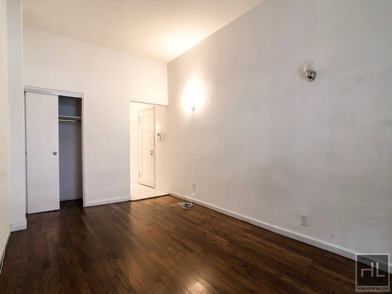 Building Photo - EAST 89