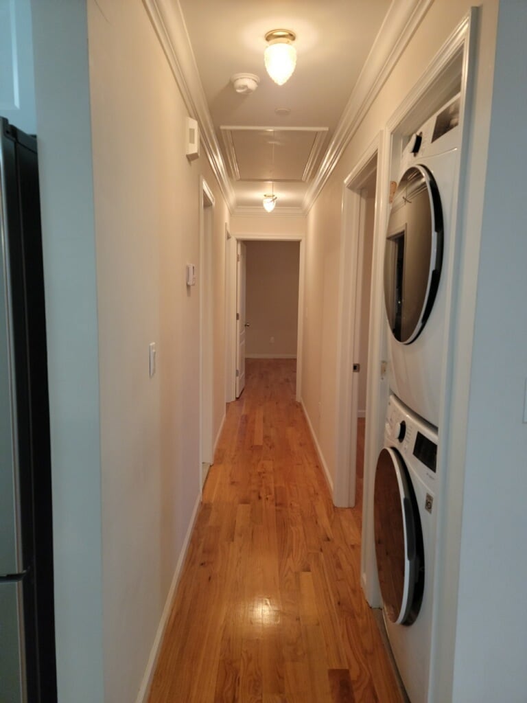 Building Photo - 65 Bard Ave