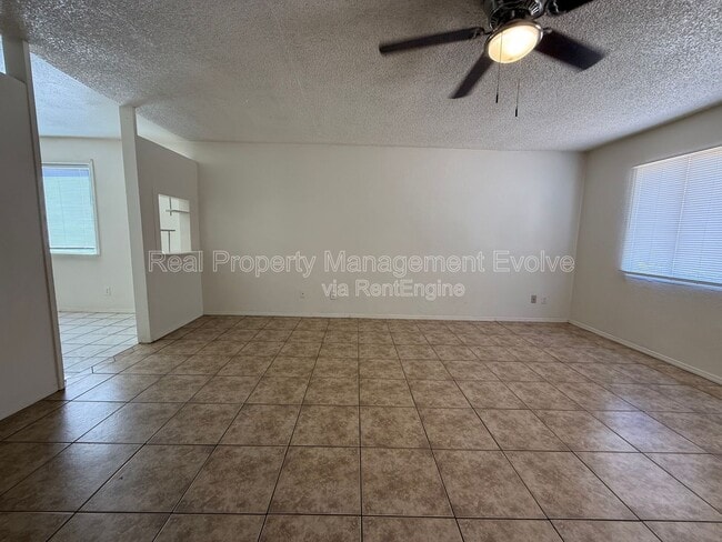 Building Photo - 13829 N 48th Ave