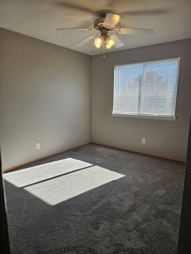 Building Photo - "Discover Spacious Comfort: 5-Bed, 4-Bath Retreat in Superior, CO – 3,439 Sq. Ft. of Elegant Livi...
