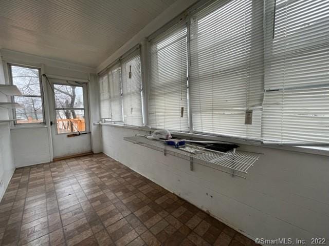 Building Photo - 53 Laurel St