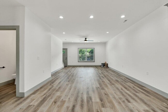 Building Photo - 265 Cass Ln NW