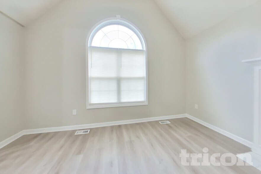 Building Photo - 3067 Brass Dr
