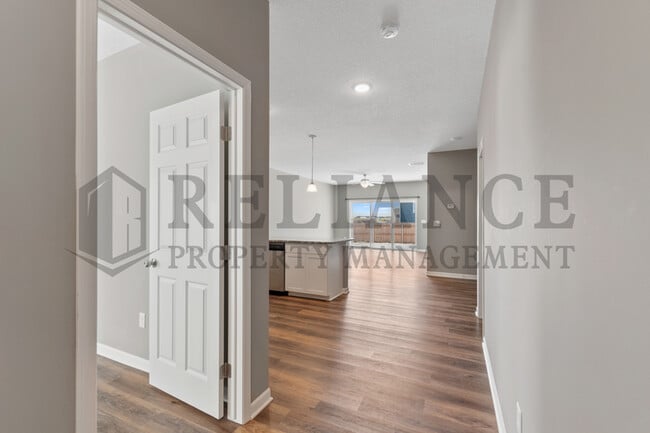 Building Photo - 5281 N Toben Ct