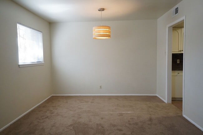 Building Photo - 11615 Sandman Dr