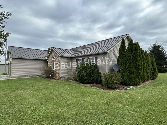Building Photo - 5256 Champion Rd